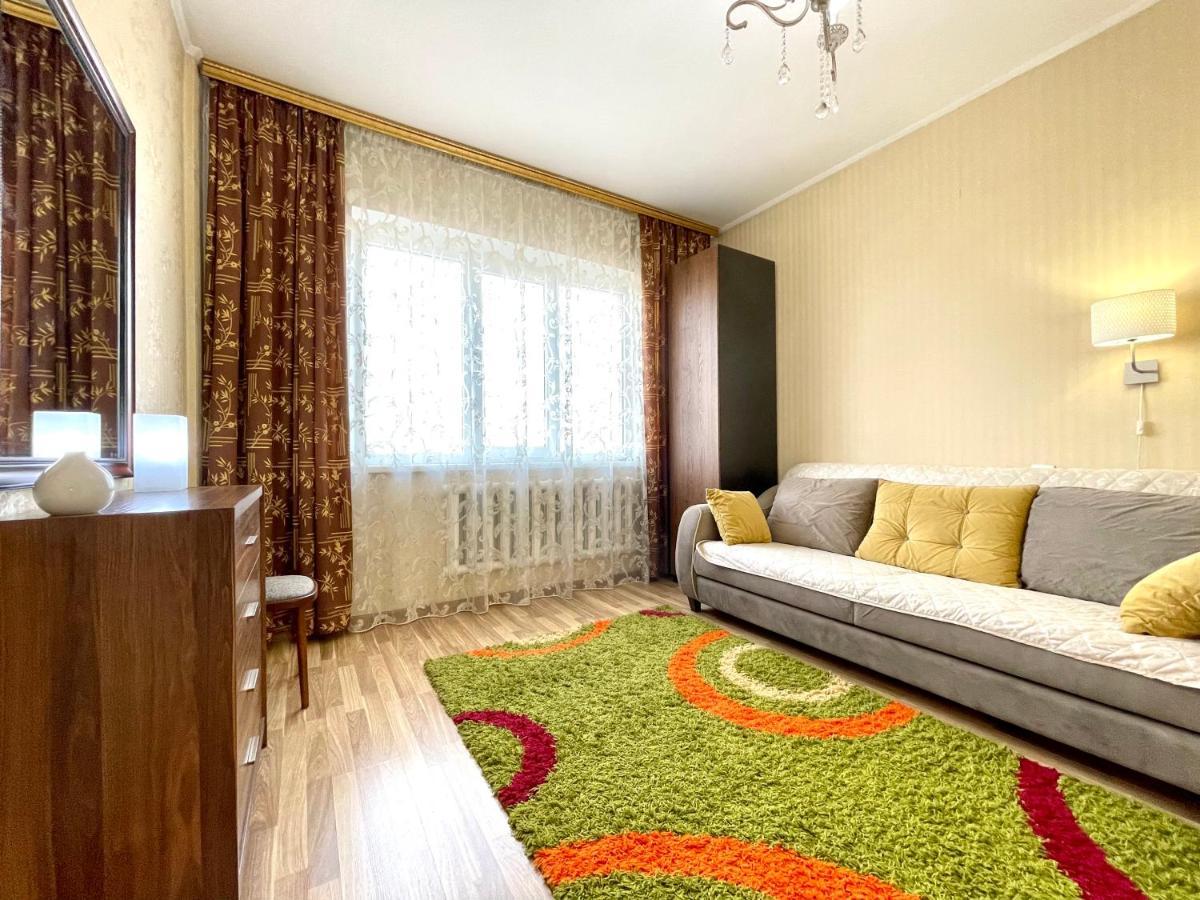 Cozy Three-Room Apartment With Mountain View Almaty Exterior photo